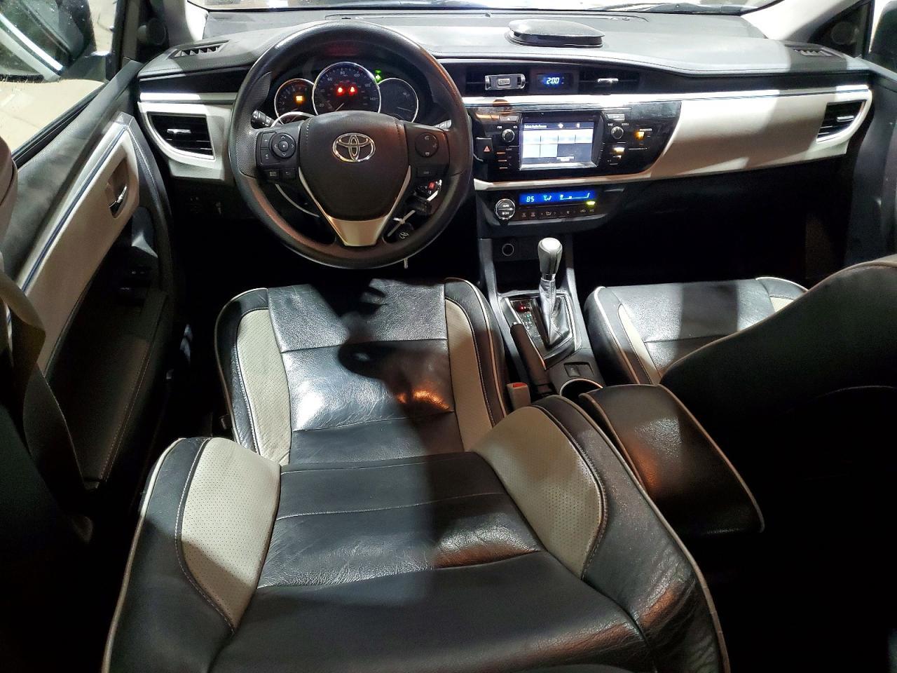 2015 TOYOTA COROLLA