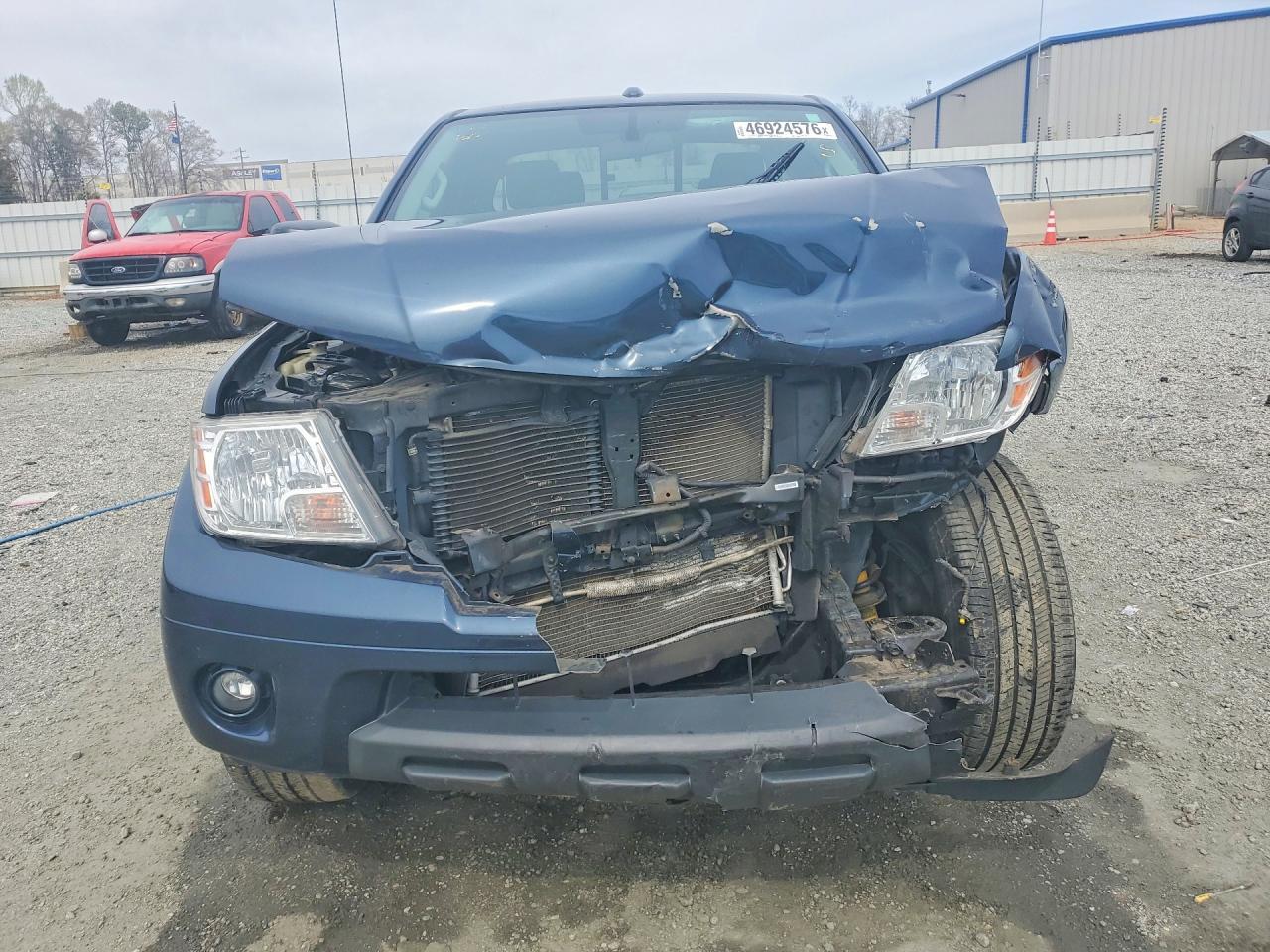 2017 NISSAN Frontier