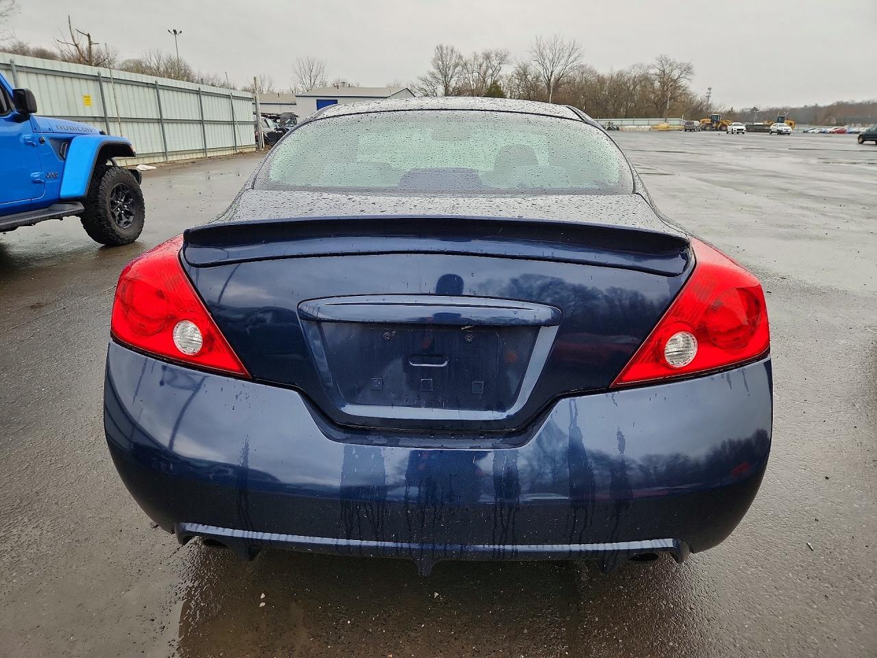 2010 NISSAN ALTIMA