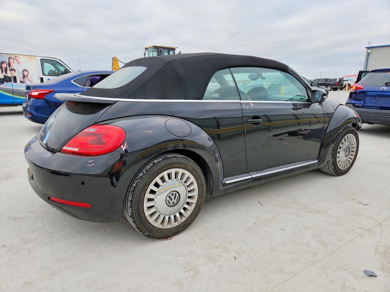 2016 VOLKSWAGEN Beetle