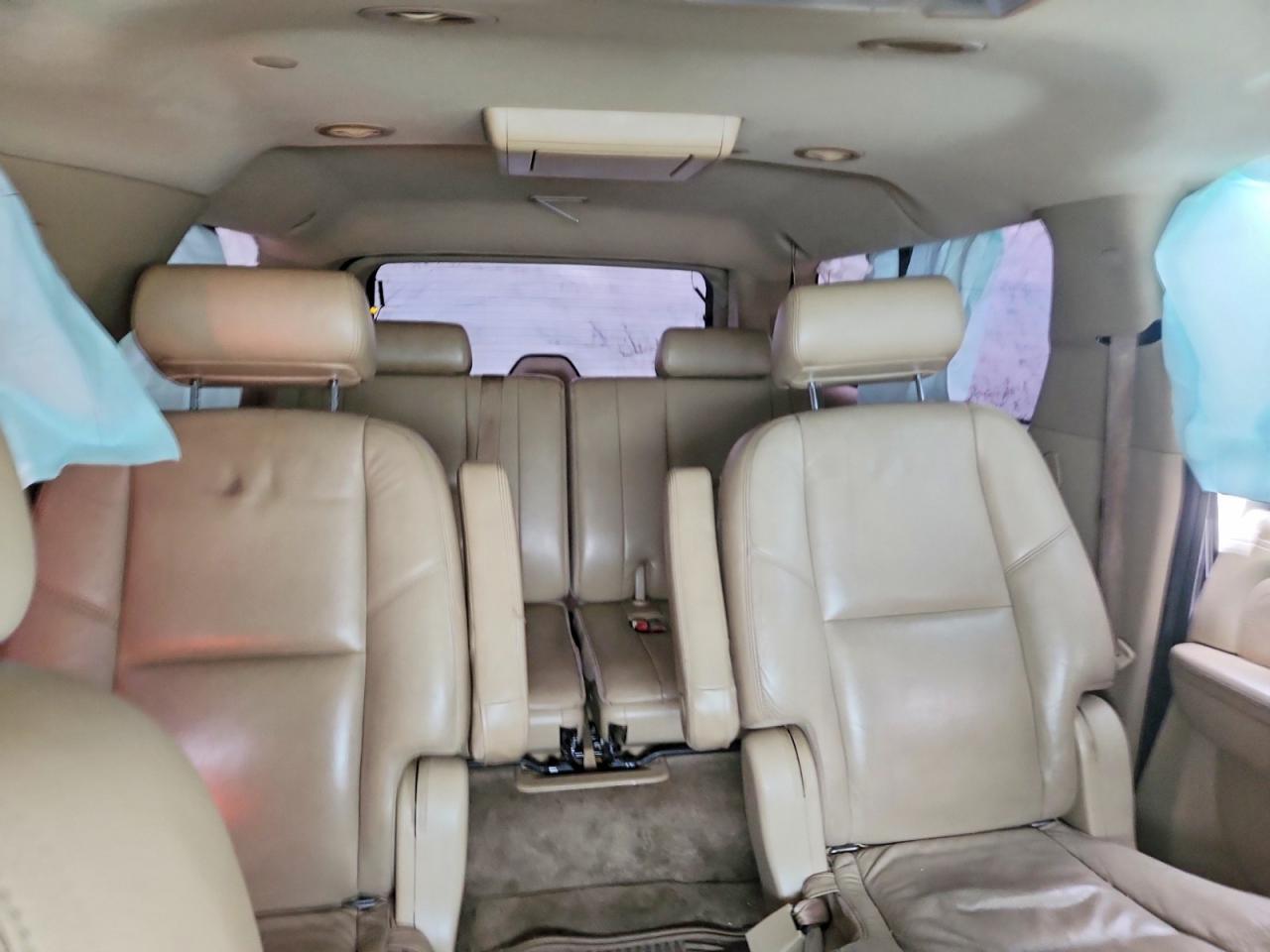 2010 CADILLAC Escalade ESV