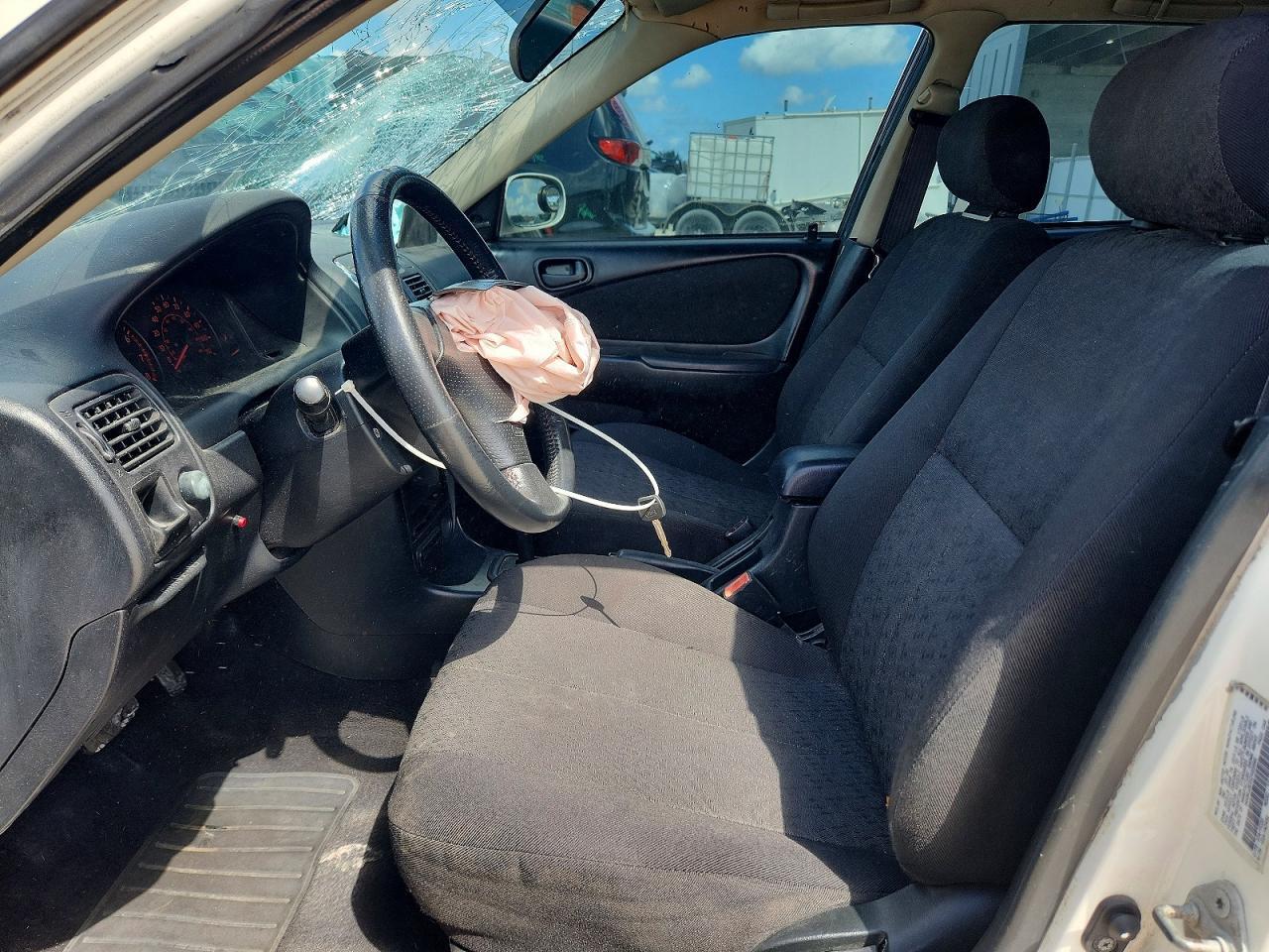 2001 TOYOTA COROLLA