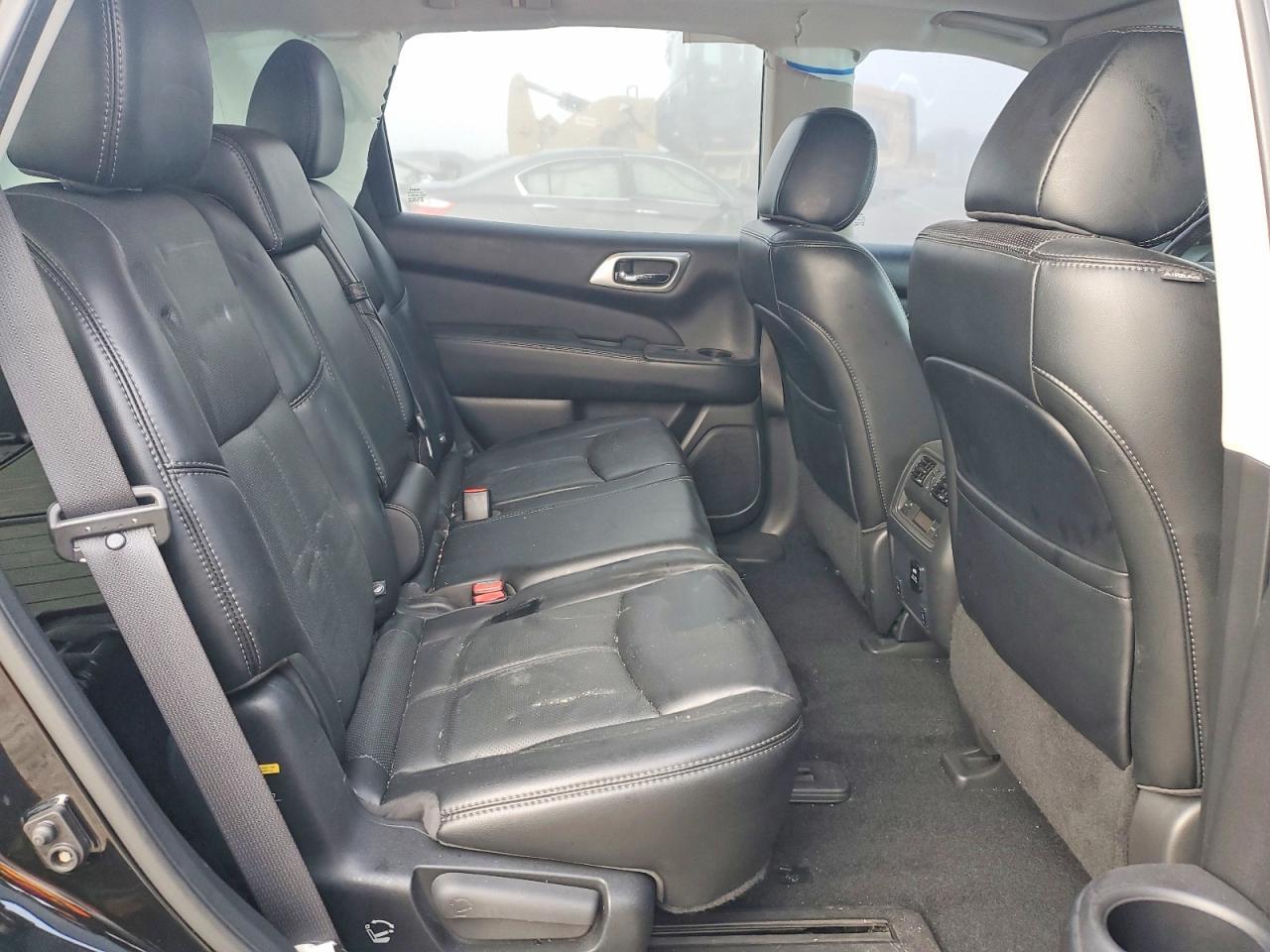 2017 NISSAN PATHFINDER