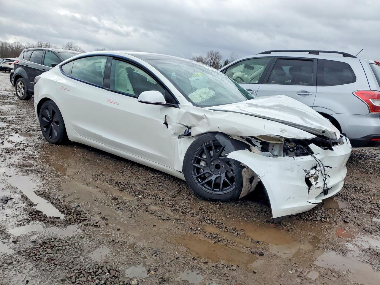 2024 TESLA MODEL 3