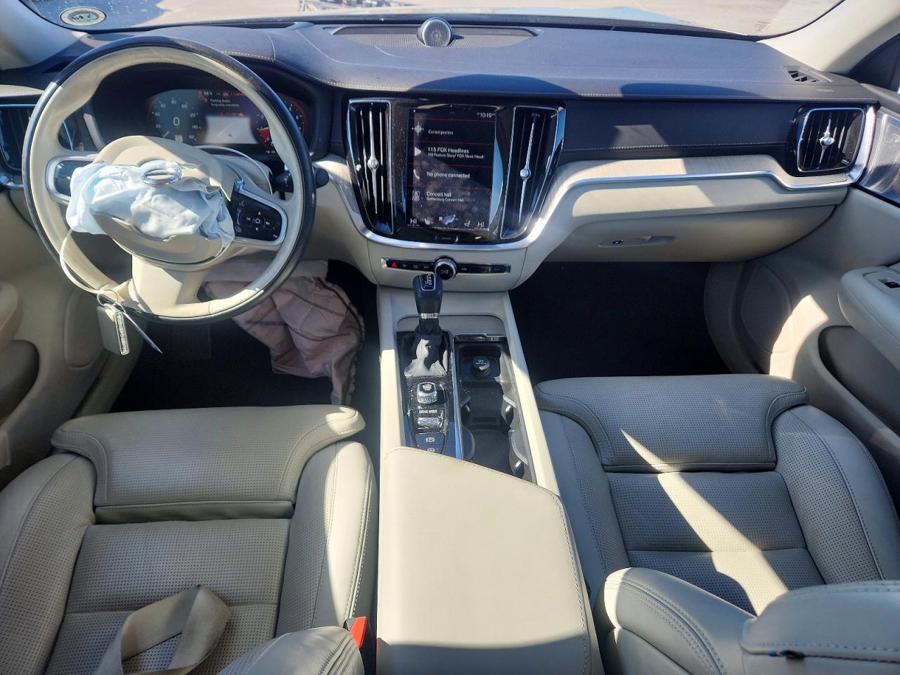 2019 VOLVO S60