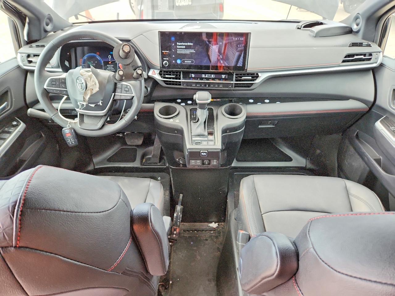 2025 TOYOTA SIENNA