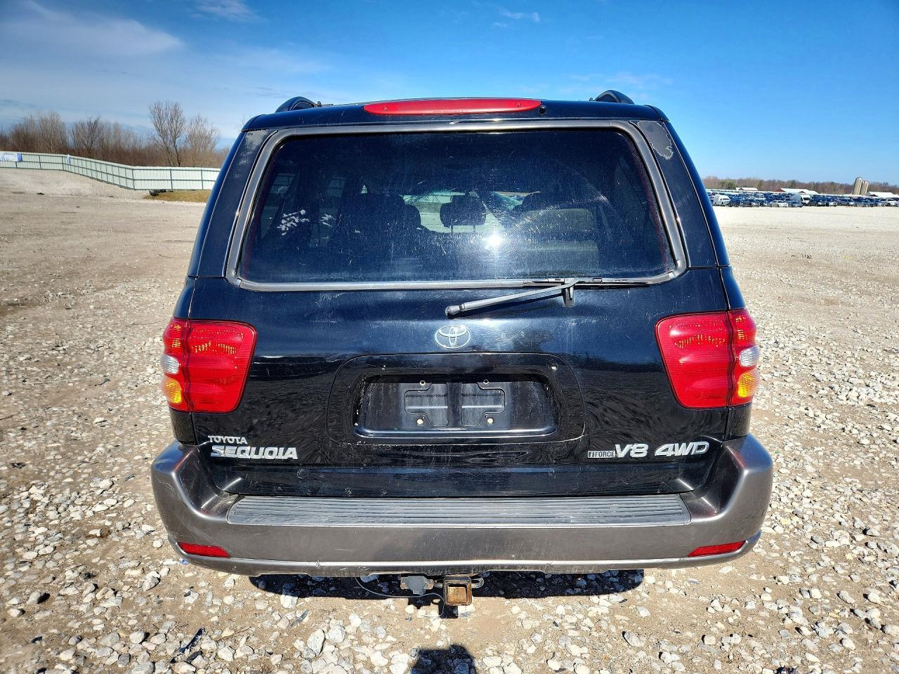 2004 TOYOTA Sequoia