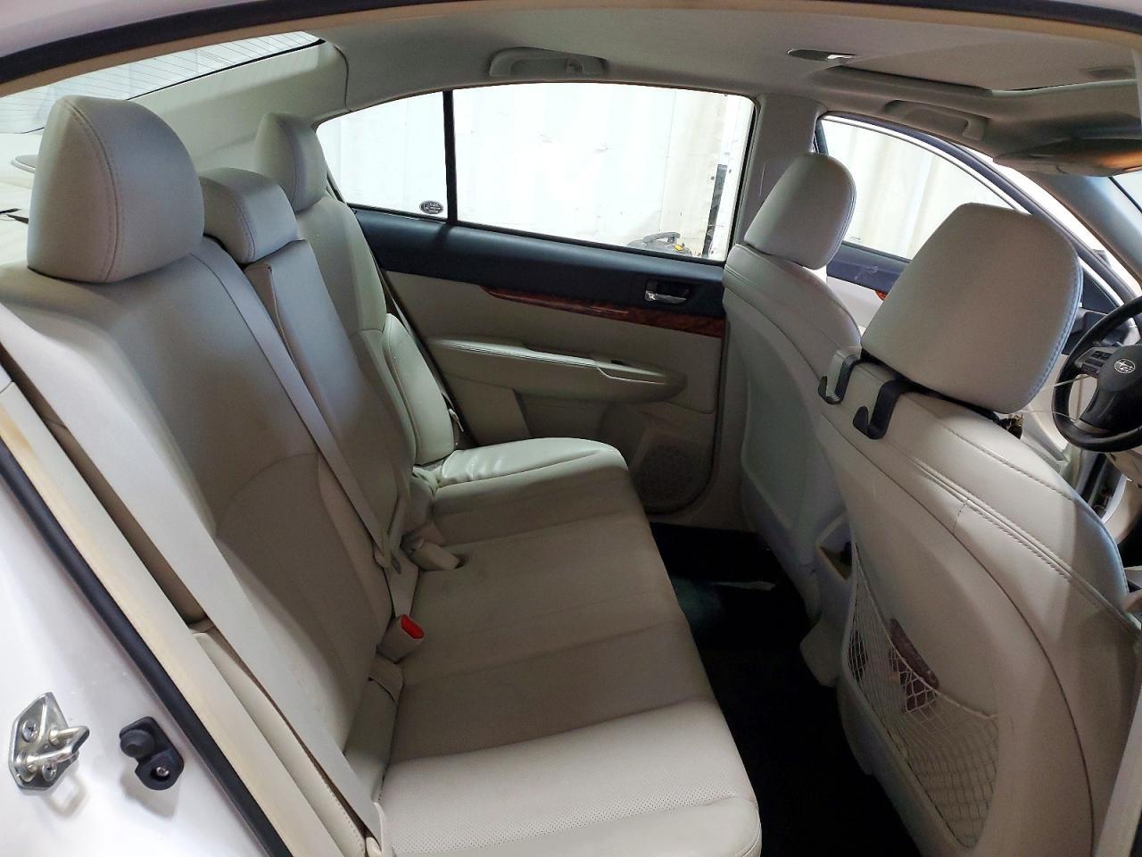 2012 SUBARU Legacy