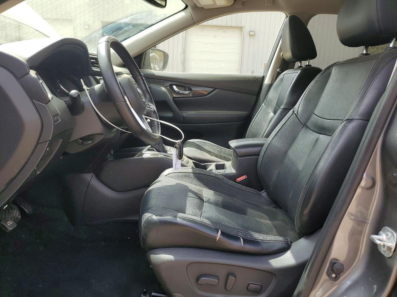 2017 NISSAN ROGUE