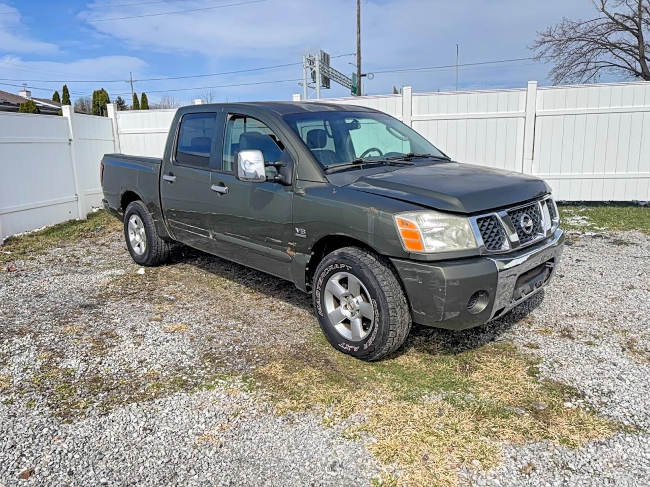 2004 NISSAN Titan