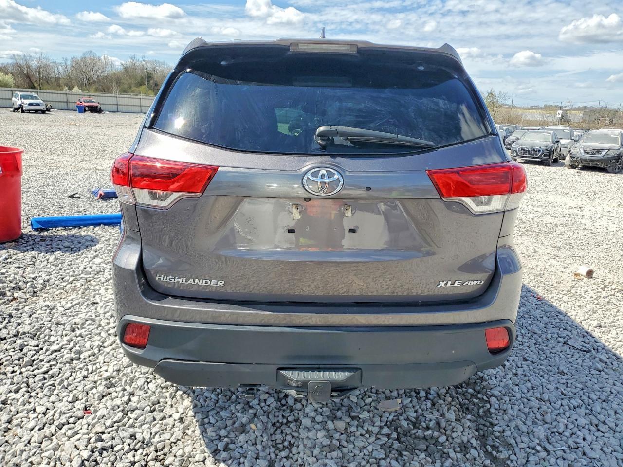 2019 TOYOTA HIGHLANDER
