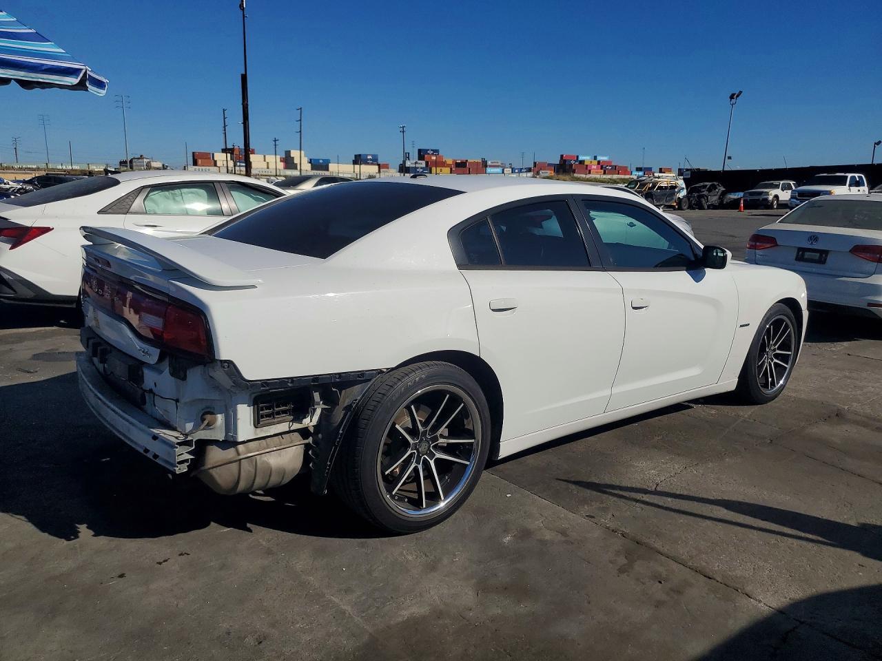 2013 DODGE CHARGER