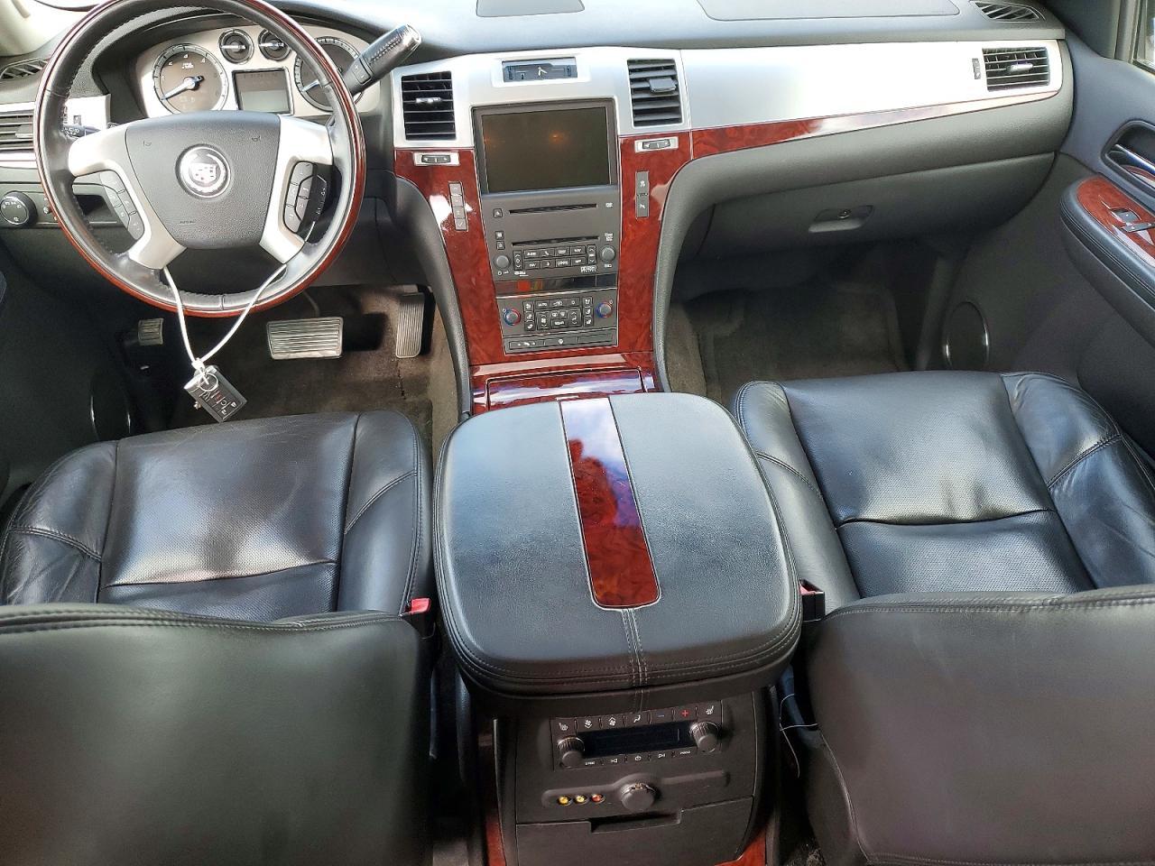 2009 CADILLAC ESCALADE