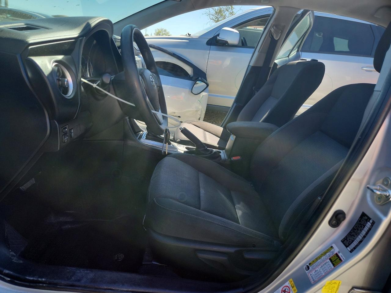2019 TOYOTA COROLLA