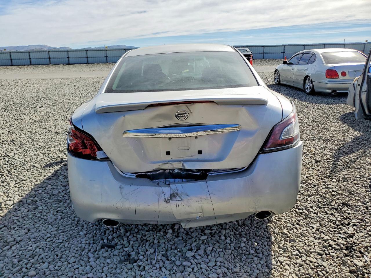2012 NISSAN Maxima