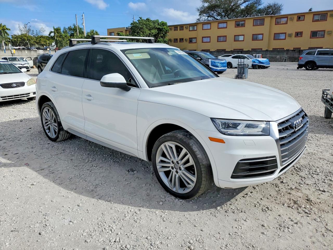 2020 AUDI Q5