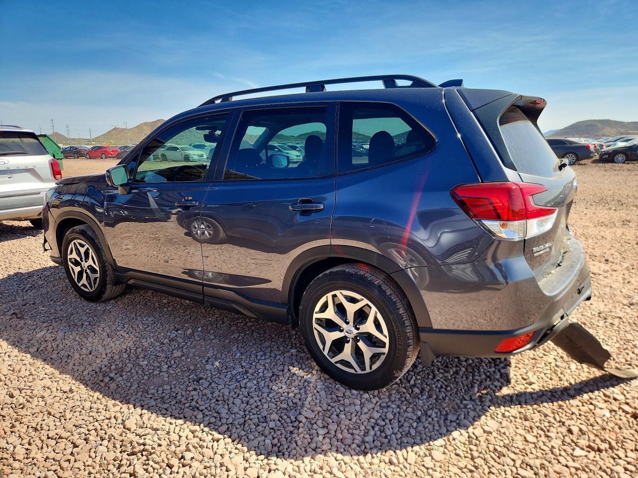 2023 SUBARU FORESTER