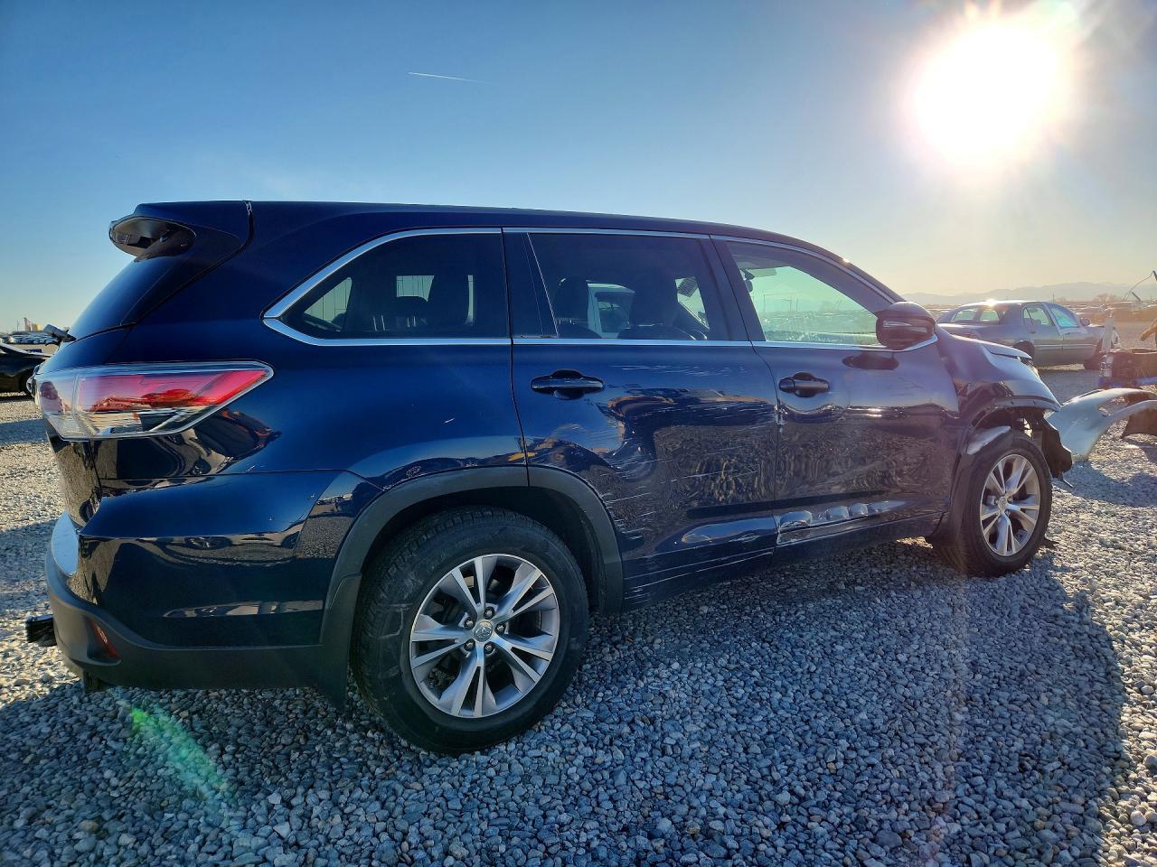 2015 TOYOTA HIGHLANDER