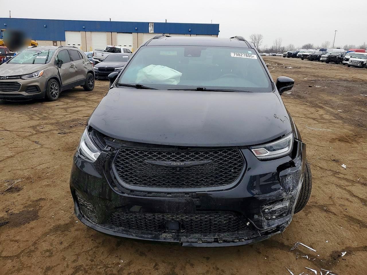2022 CHRYSLER Pacifica