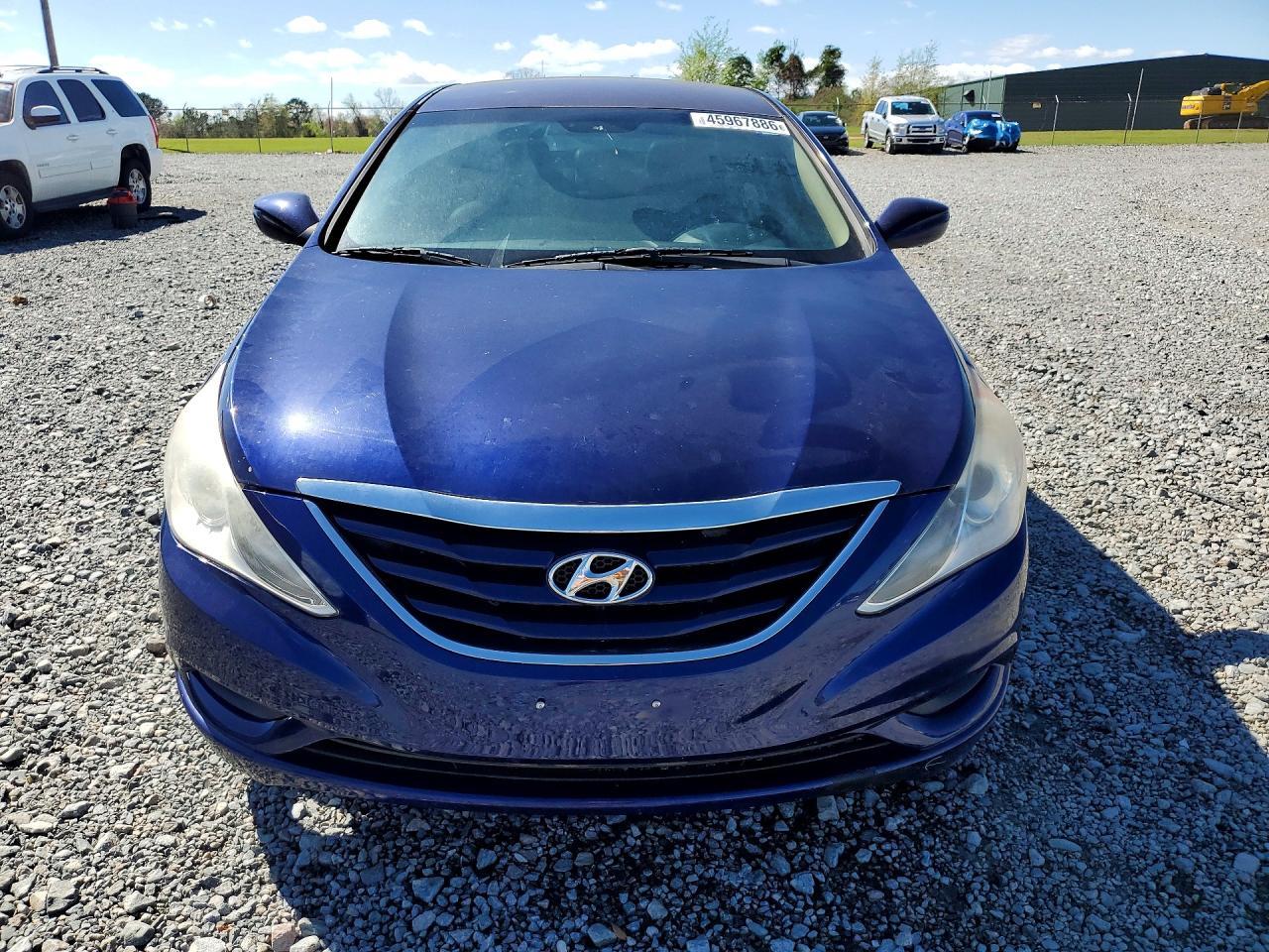 2011 HYUNDAI SONATA