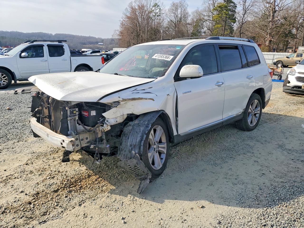 2013 TOYOTA HIGHLANDER