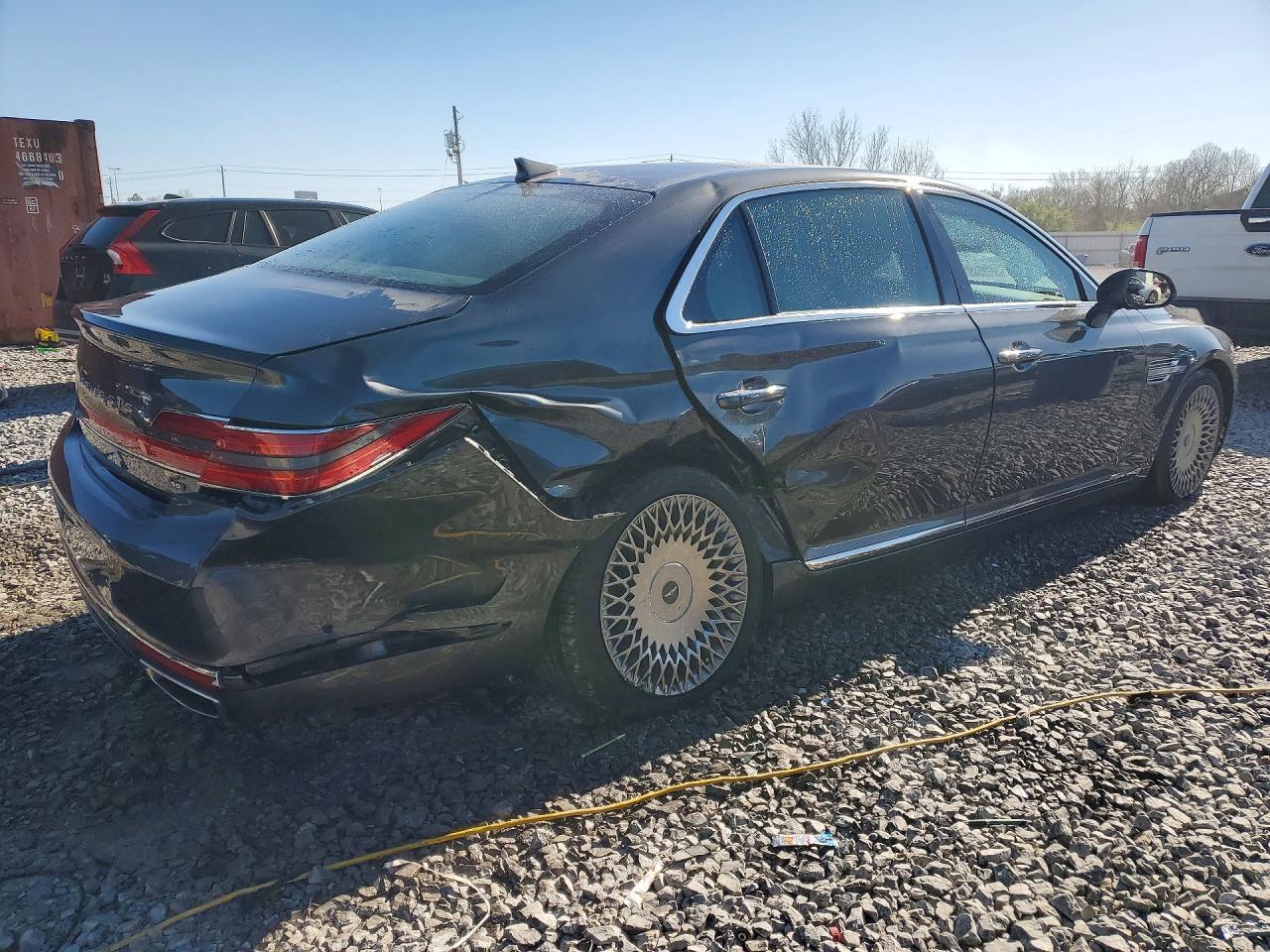 2021 GENESIS G90