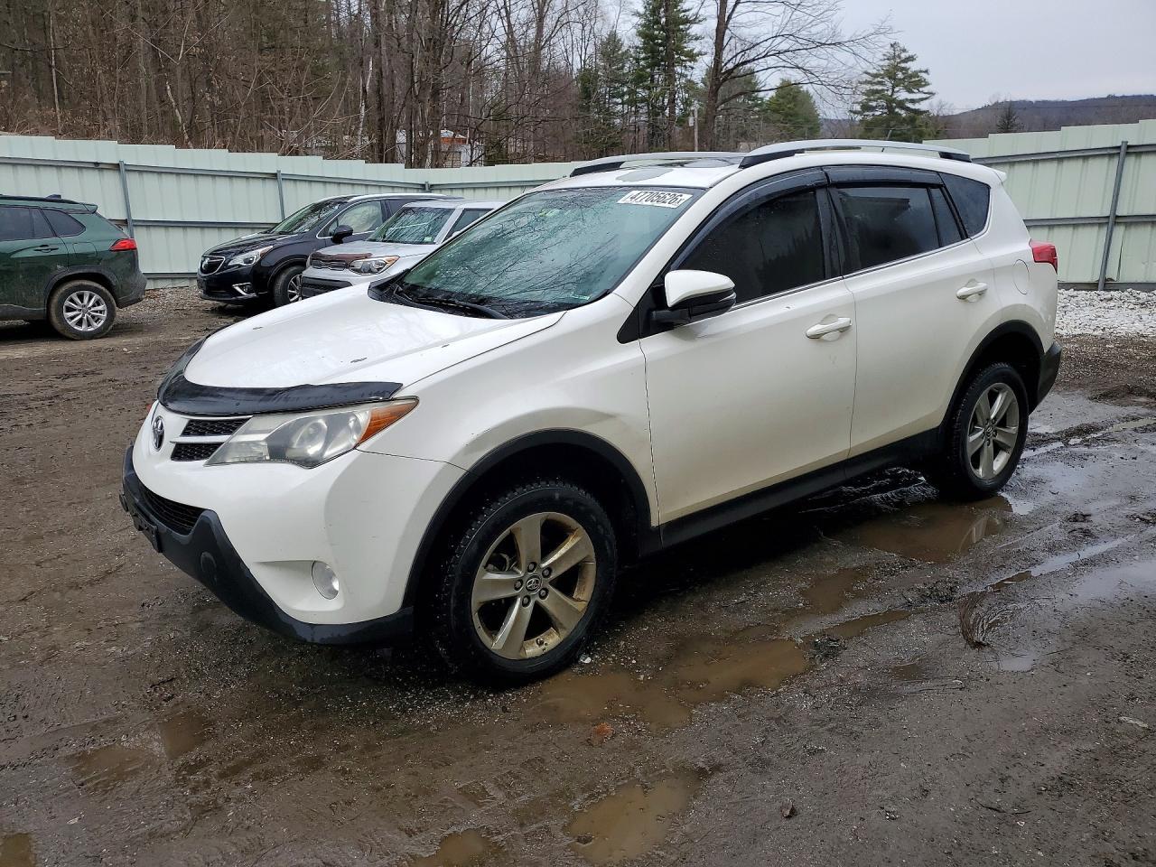 2015 TOYOTA RAV4