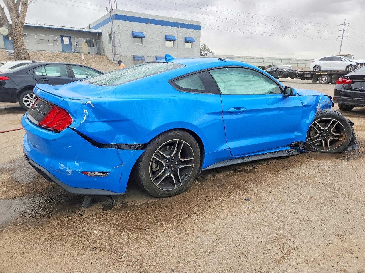 2022 FORD MUSTANG