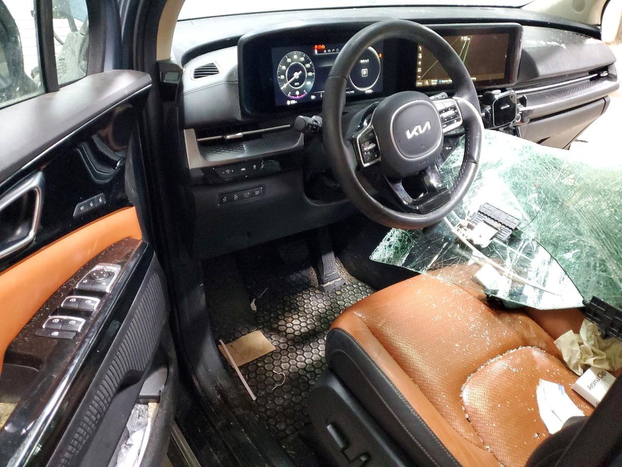 2023 KIA Carnival