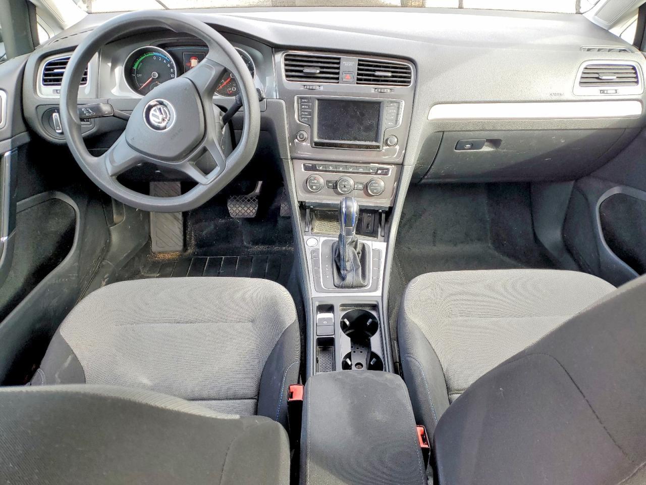 2016 VOLKSWAGEN e-Golf