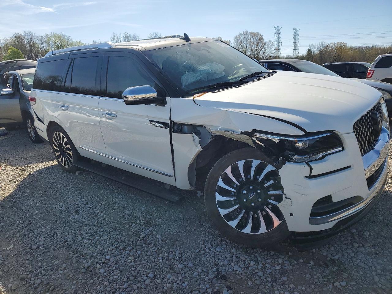 2024 LINCOLN Navigator