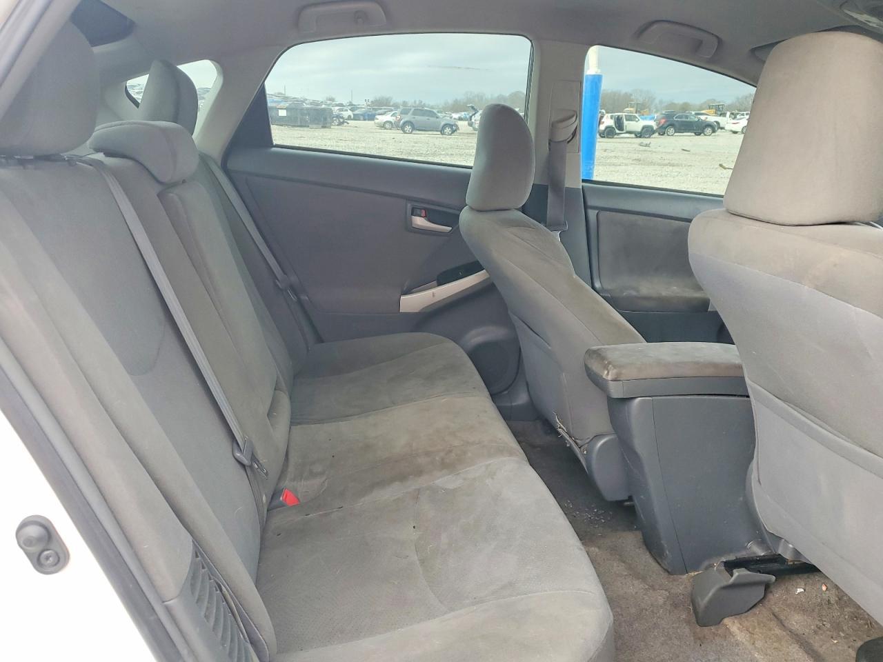 2011 TOYOTA PRIUS