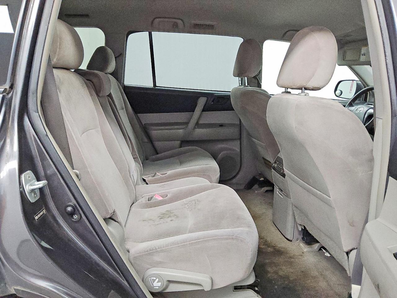 2009 TOYOTA HIGHLANDER