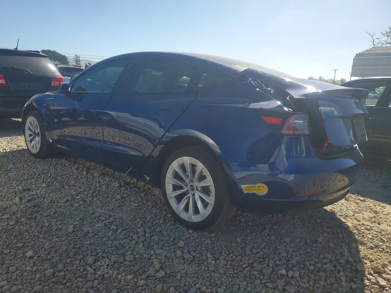 2021 TESLA MODEL 3