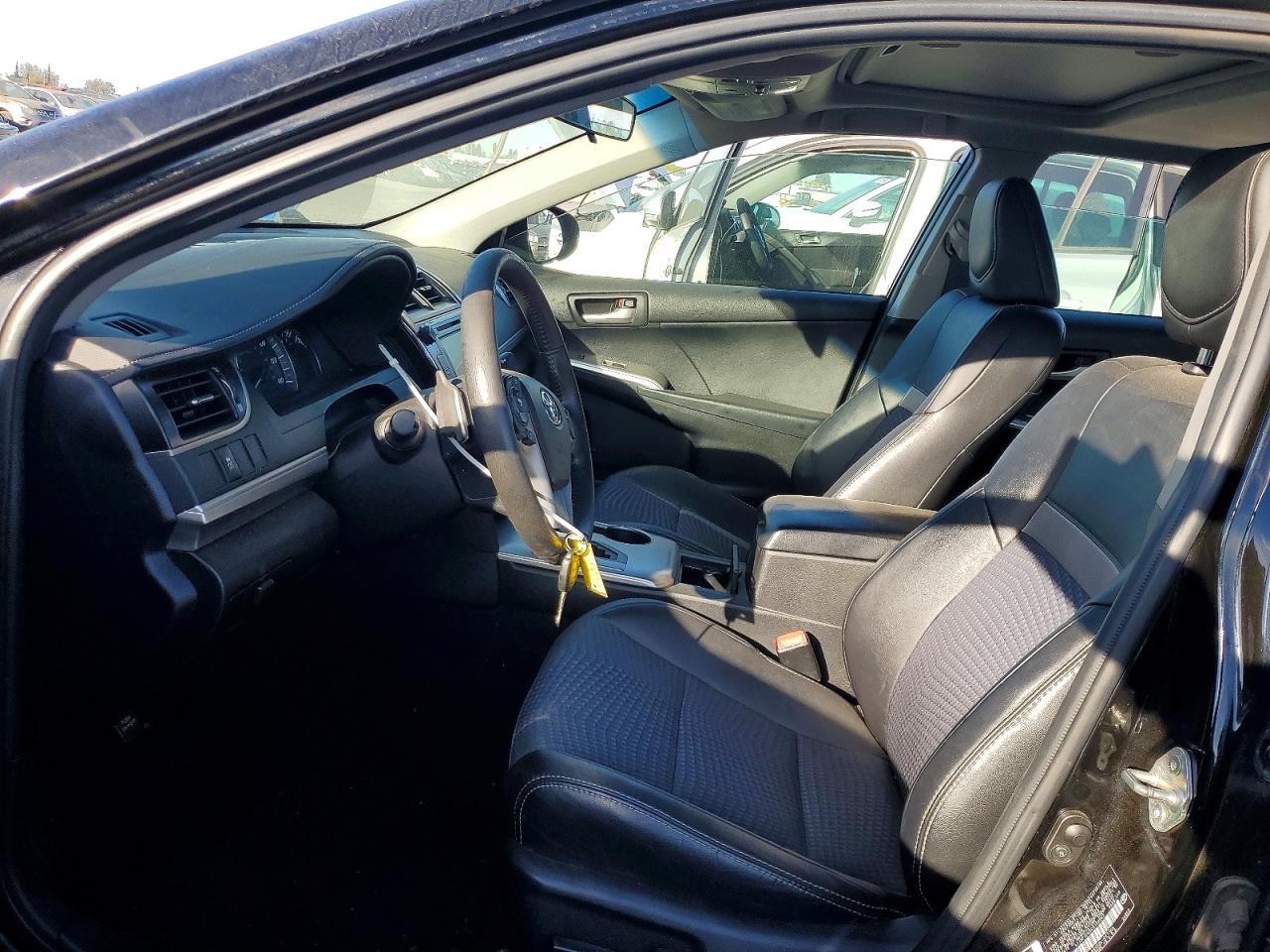 2012 TOYOTA CAMRY