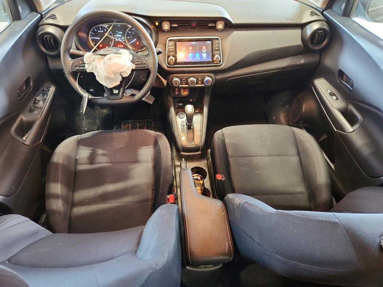 2023 NISSAN KICKS