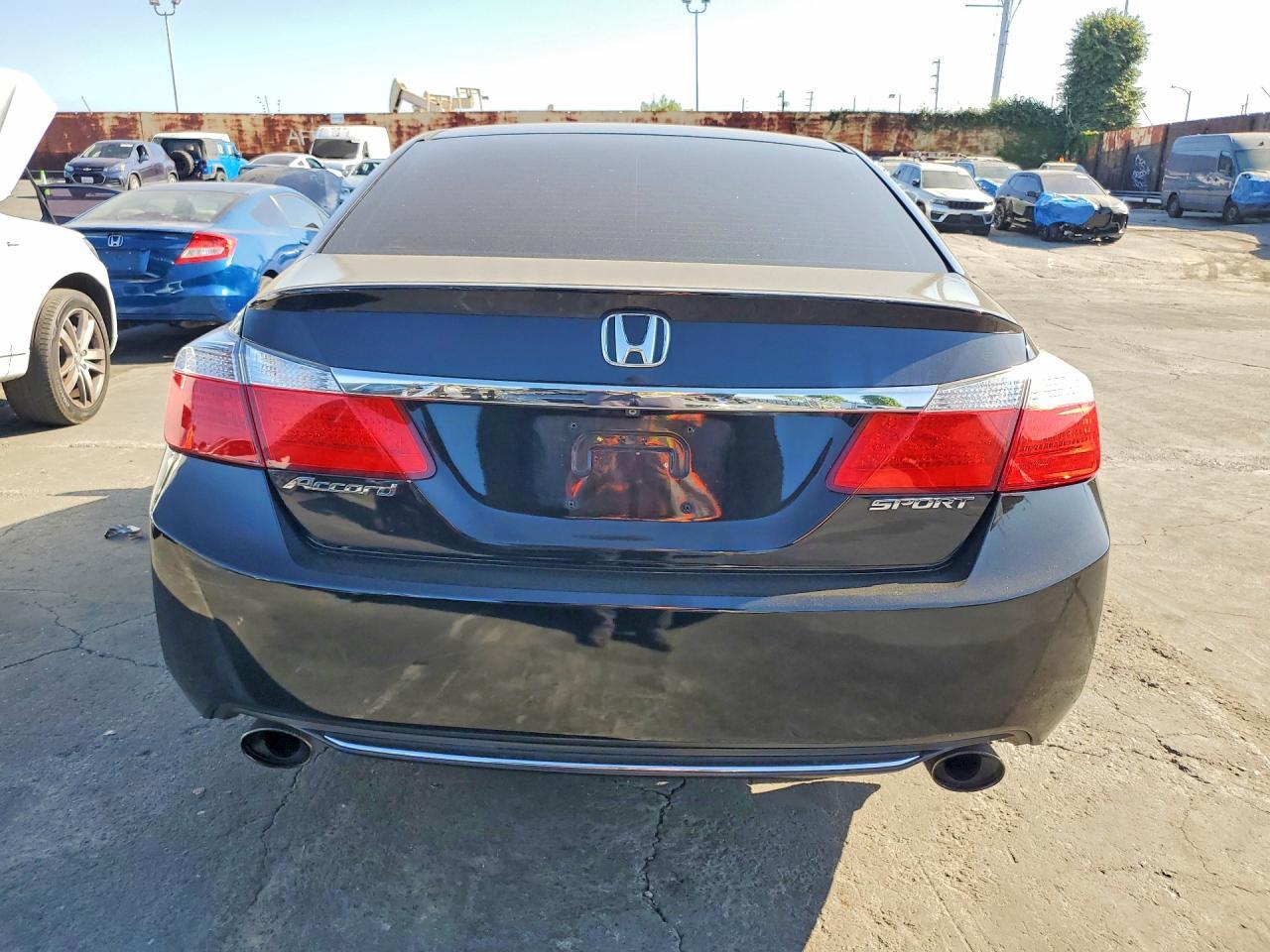 2015 HONDA ACCORD