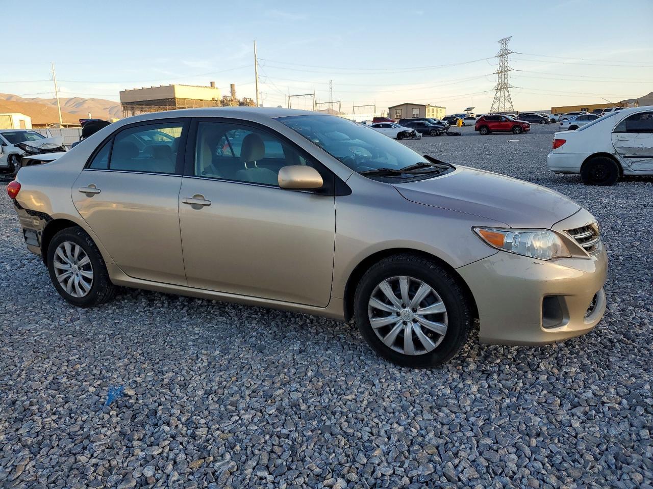 2013 TOYOTA COROLLA
