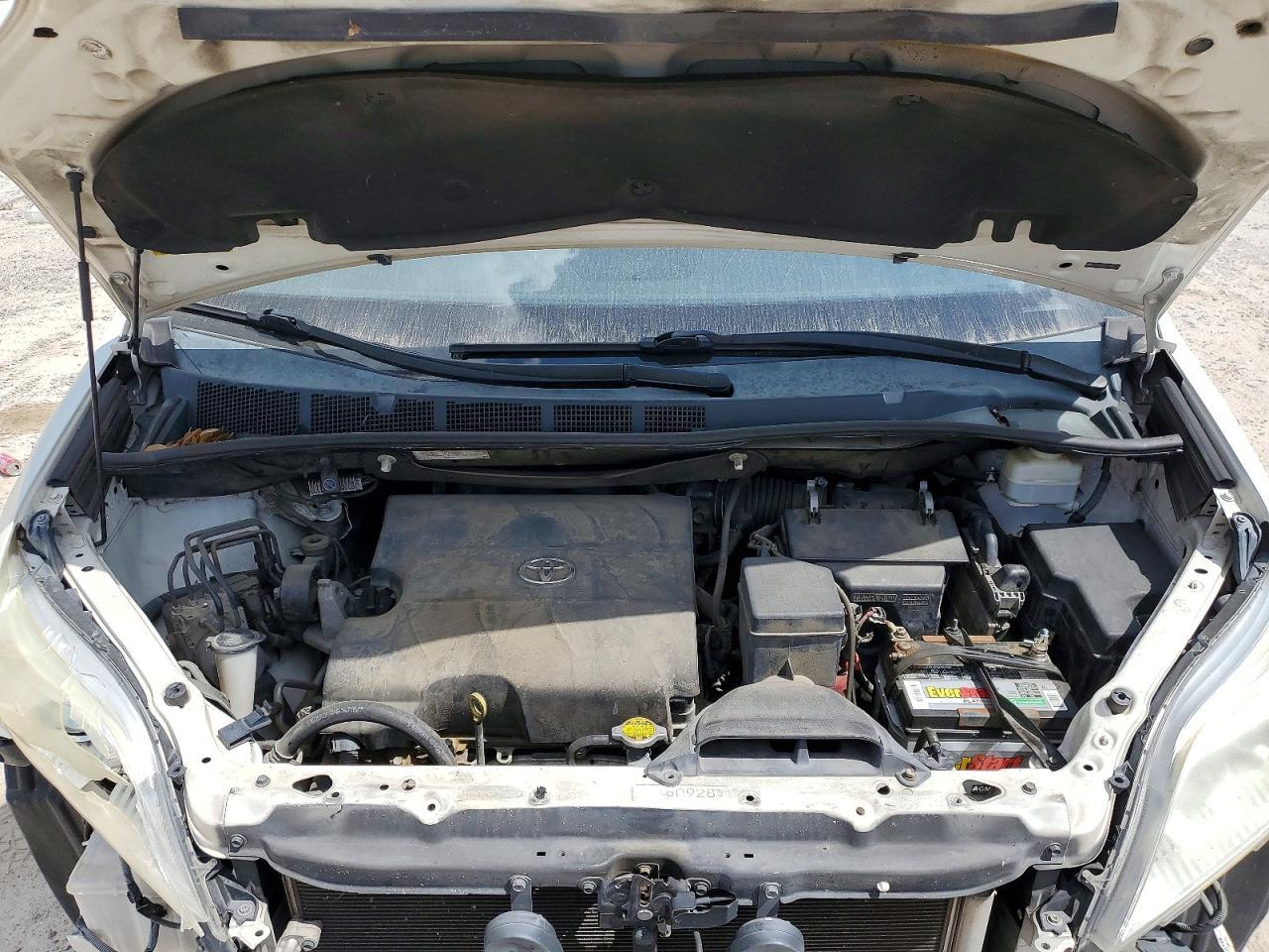 2015 TOYOTA SIENNA