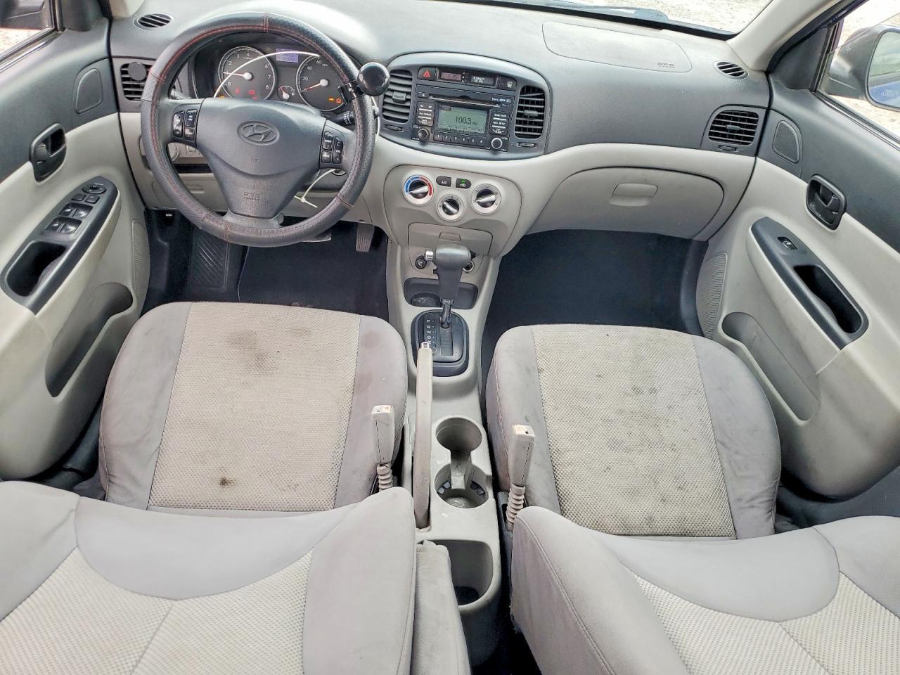 2010 HYUNDAI ACCENT