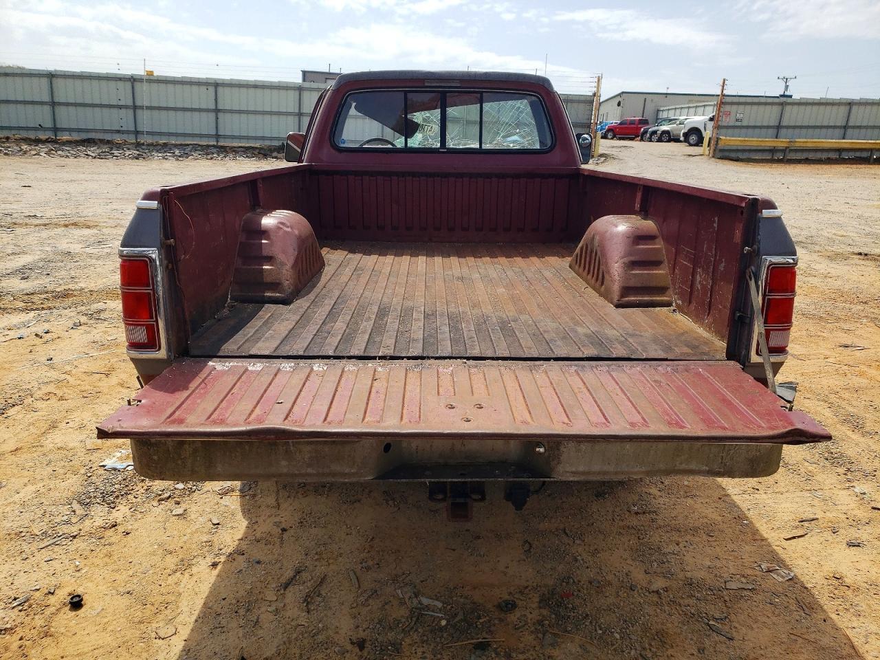 1986 DODGE W-Series