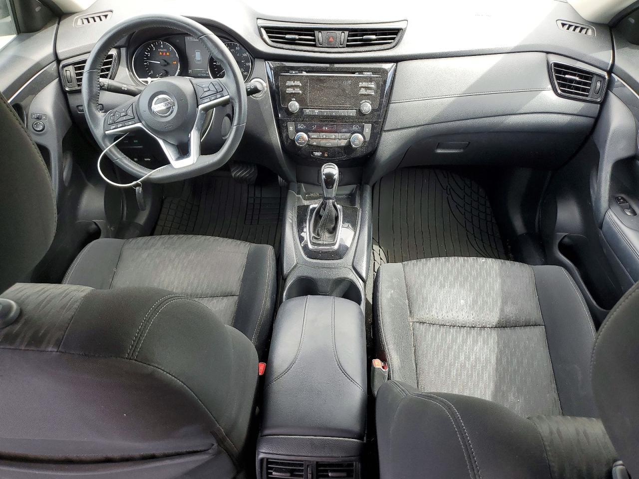 2017 NISSAN ROGUE