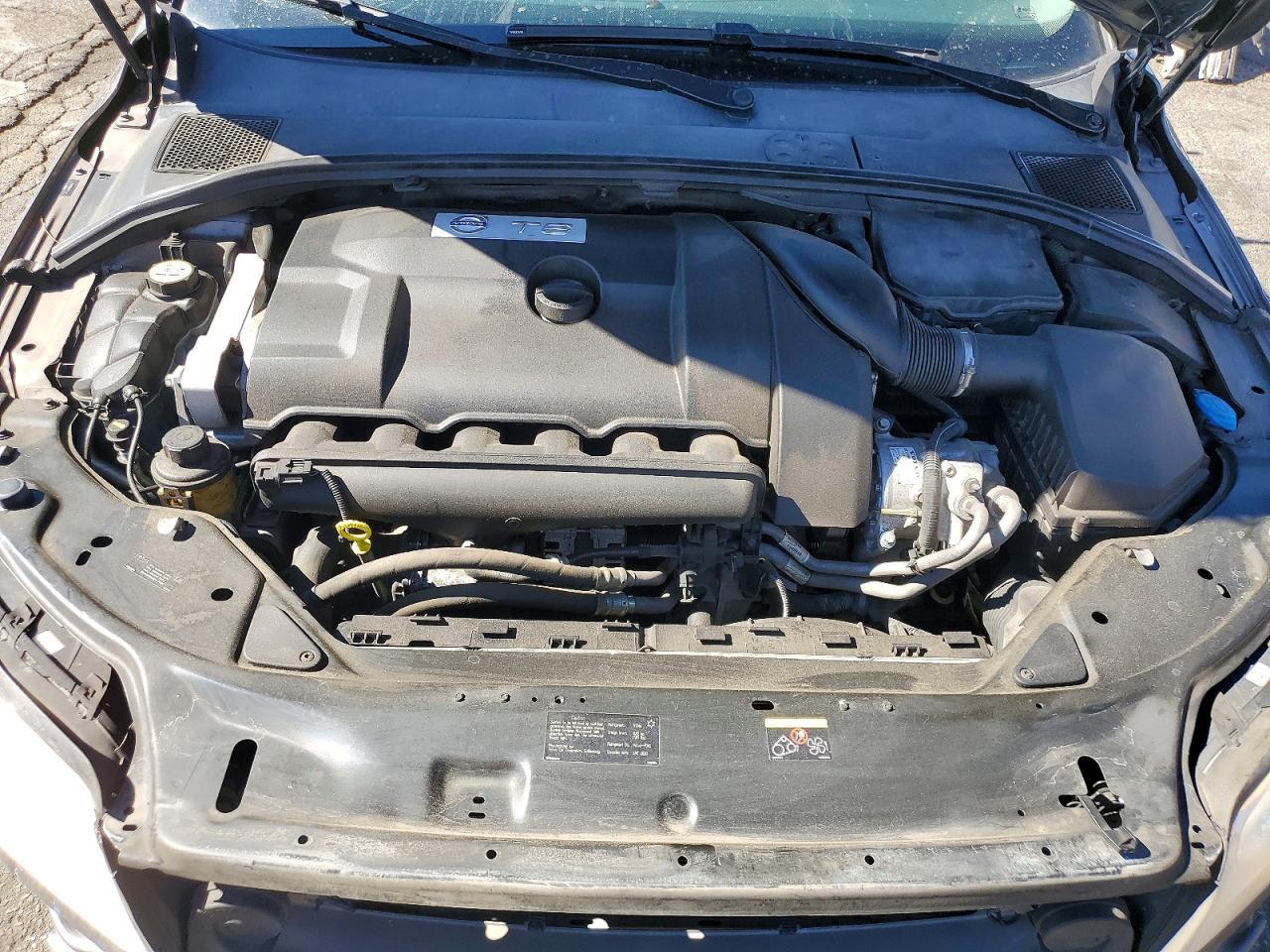 2011 VOLVO XC70