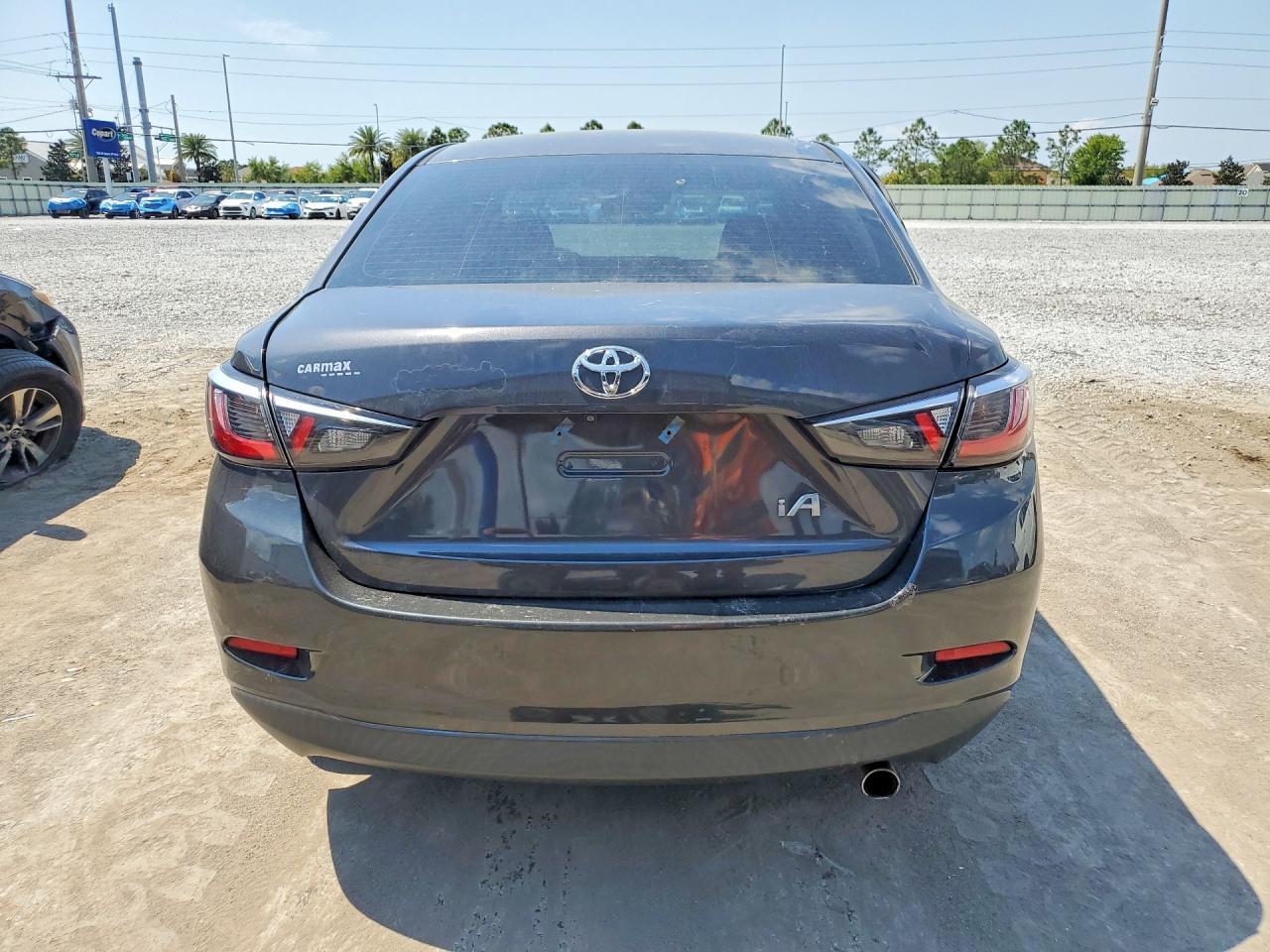 2017 TOYOTA YARIS