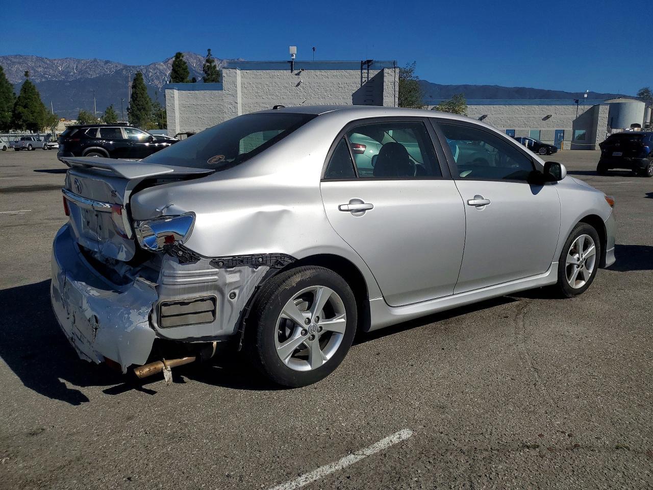 2011 TOYOTA COROLLA
