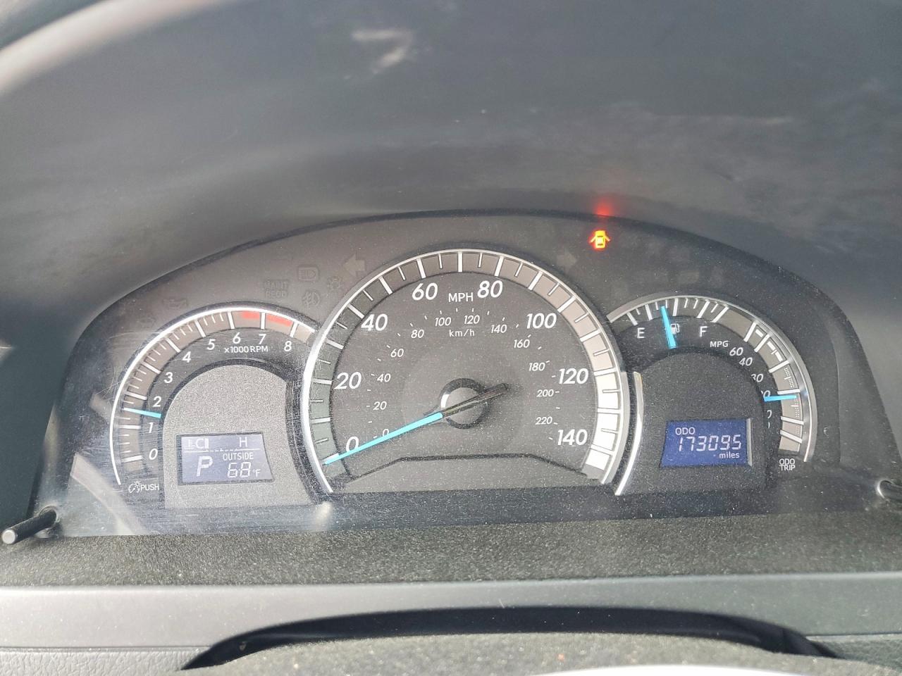 2013 TOYOTA CAMRY