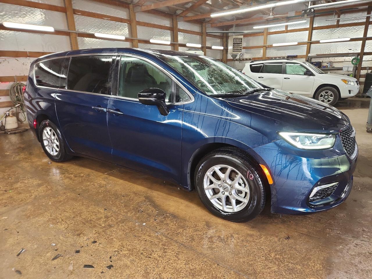 2025 CHRYSLER Pacifica