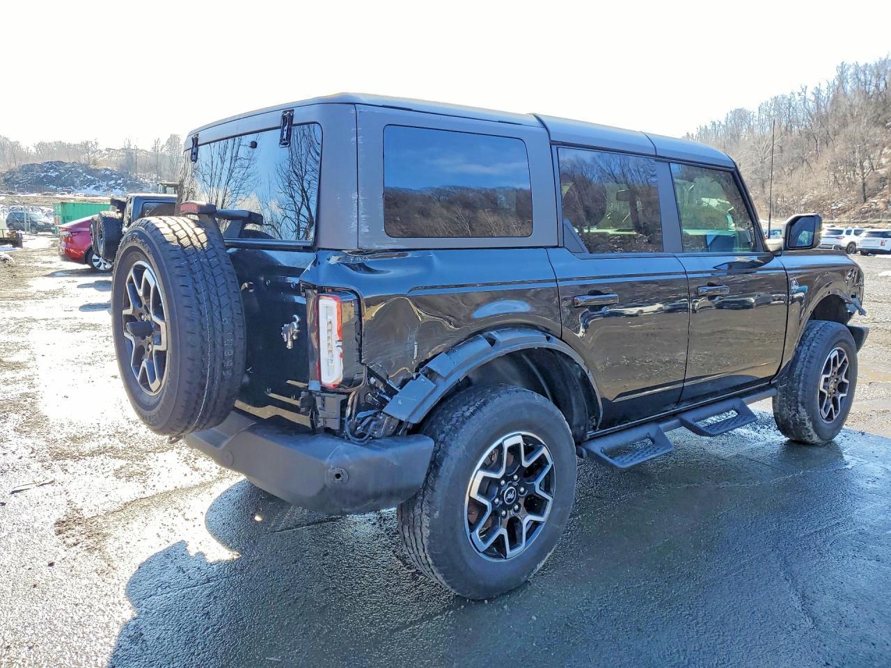 2024 FORD Bronco