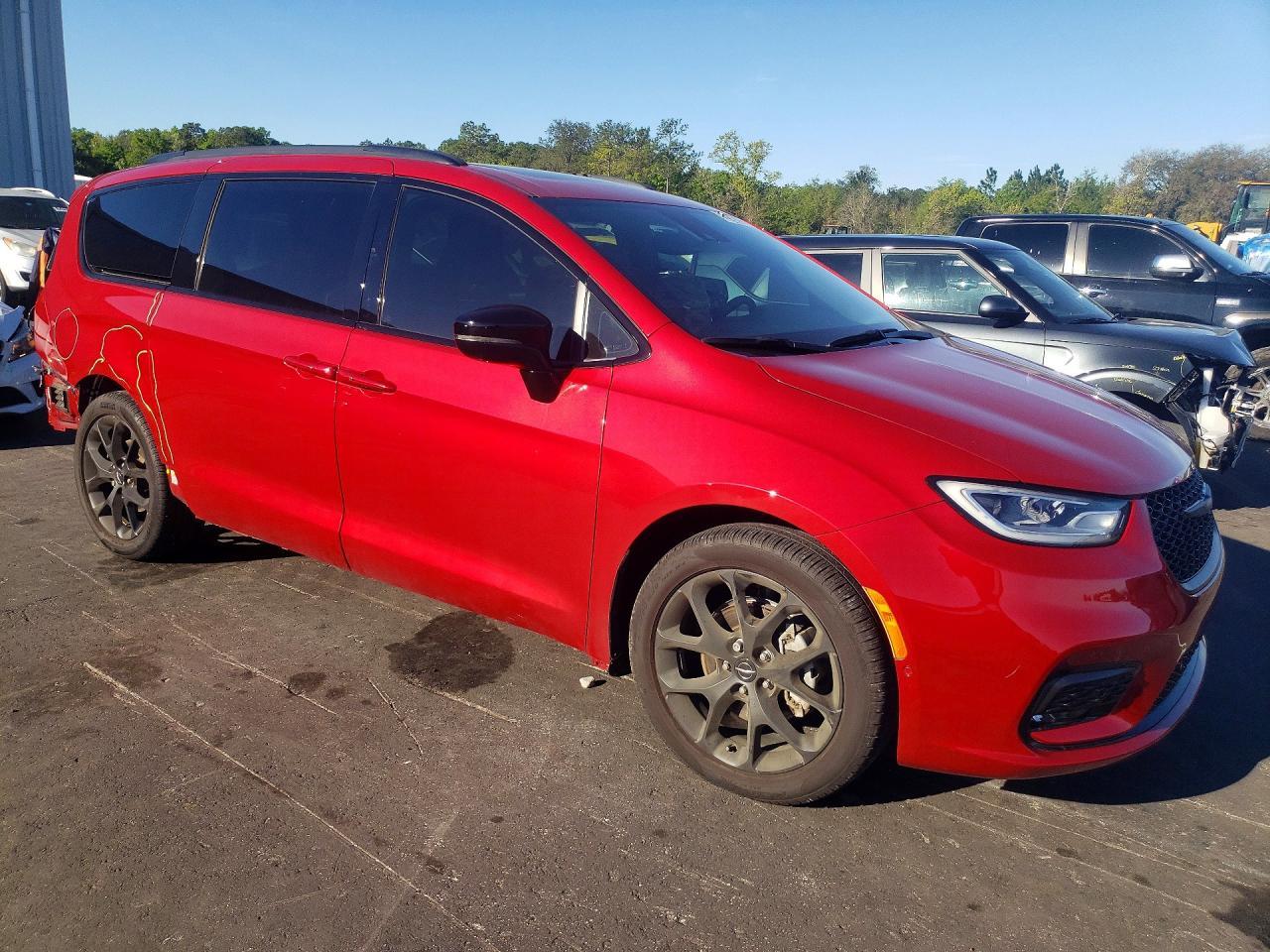 2024 CHRYSLER Pacifica