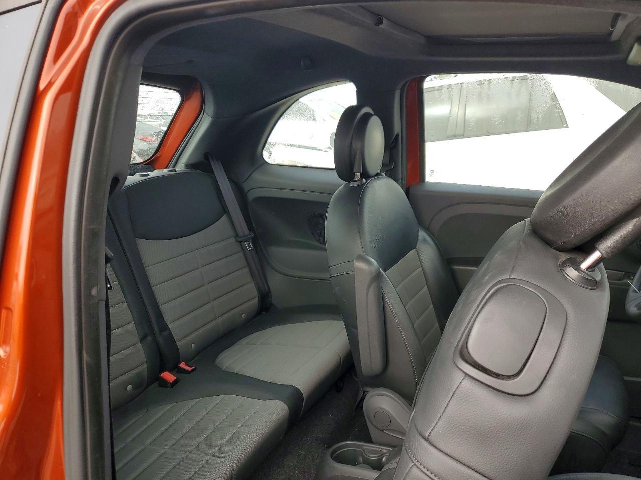 2012 FIAT 500